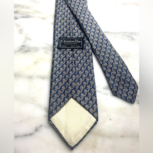 7 Vintage Silk Ties Fendi, Givenchy, Dior, Balmain, PierreCardin, Boss, Ken Cole - Picture 5 of 16